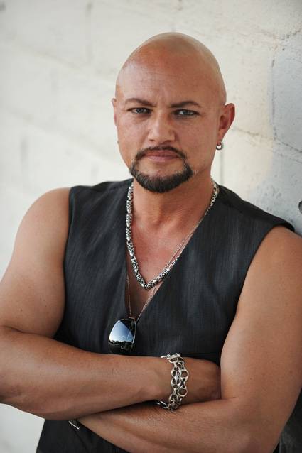 Geoff Tate Unveils ‘Kings & Thieves’