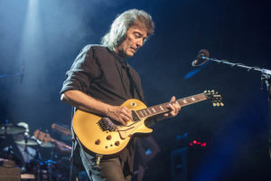 SonicAbuse | Steve Hackett Speaks To SonicAbuse