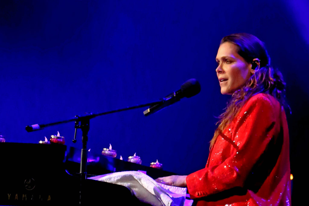 SonicAbuse | Beth Hart W/ Kris Barras At Sheffield City Hall 20/02/20