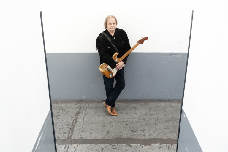 Walter Trout. Photo by Alex Solca.