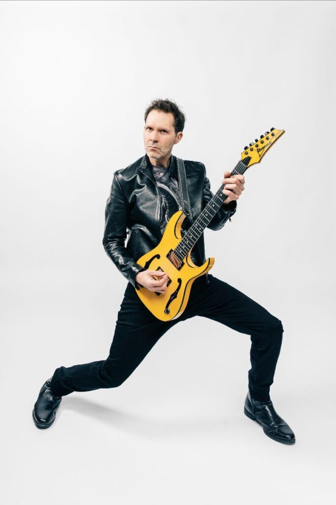 SonicAbuse | Paul Gilbert Announces 