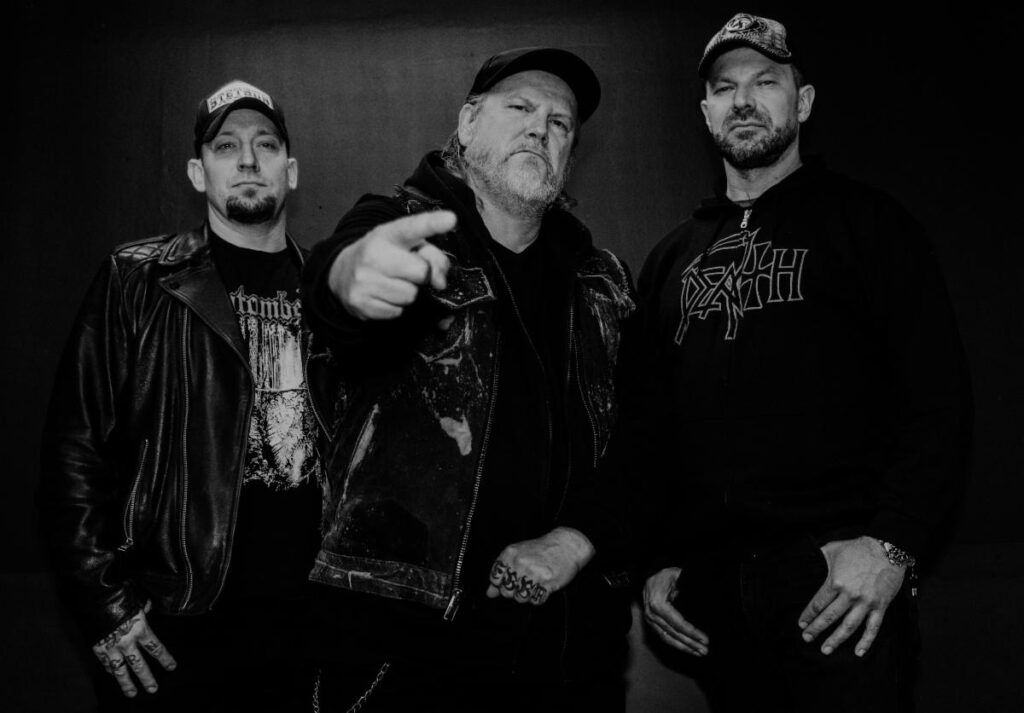 SonicAbuse: Asinhell Unleash "Desert Of Doom" Single