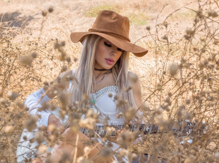 Orianthi_photo by Alex Brown_2a