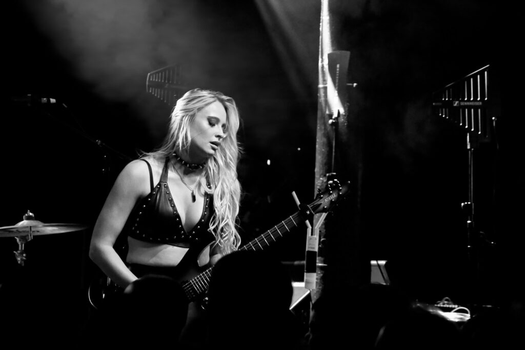 SonicAbuse | Glenn Hughes W/ Sophie Lloyd @ Rock City, Nottingham 24/10/2025 SonicAbuse | Glenn Hughes W/ Sophie Lloyd @ Rock City, Nottingham 24/10/2025