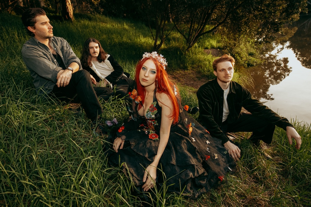 Joan & The Giants Drop Debut UK Single 'Mamma Don't Cry'