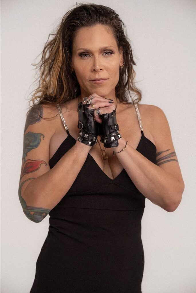 Beth Hart Announces Deluxe Version Of "You Still Got Me" 